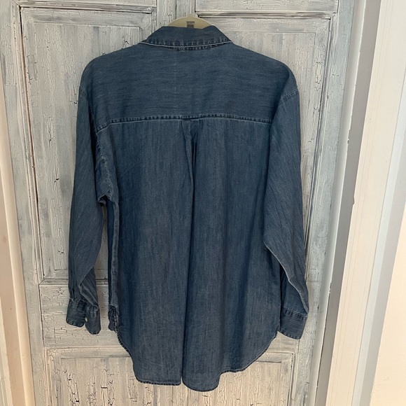 LOFT Oversized Chambray Shirt - Picture 4 of 5